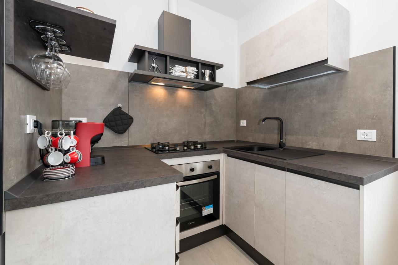 Ferienwohnung Obsidian -Centro- Wifi + Free Parking Ravenna Exterior foto